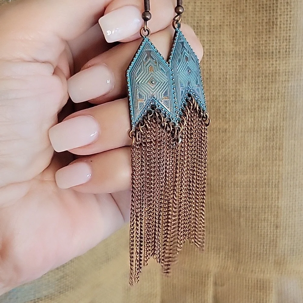 🔥LAST PAIR🔥 Bohemian Verdigris Chain Tassel Drop Earrings - Picture 7 of 8